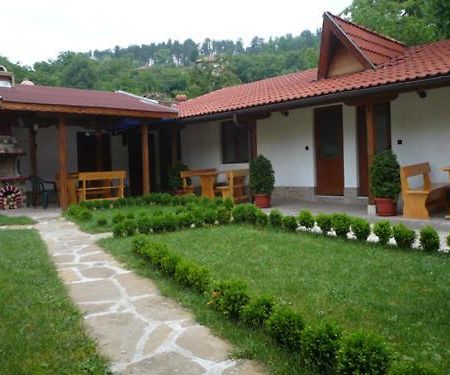 Къща За Гости Боляри Tryavna Exterior foto